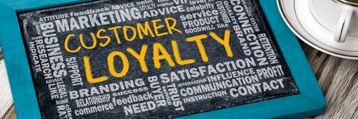 CUSTOMER LOYALTY MAP WITH KEYWORDS SURROUNDING IT